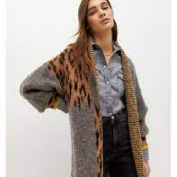 NWT LIU.JO Ladies Knit Cardigan size XS - Picture 2 of 9